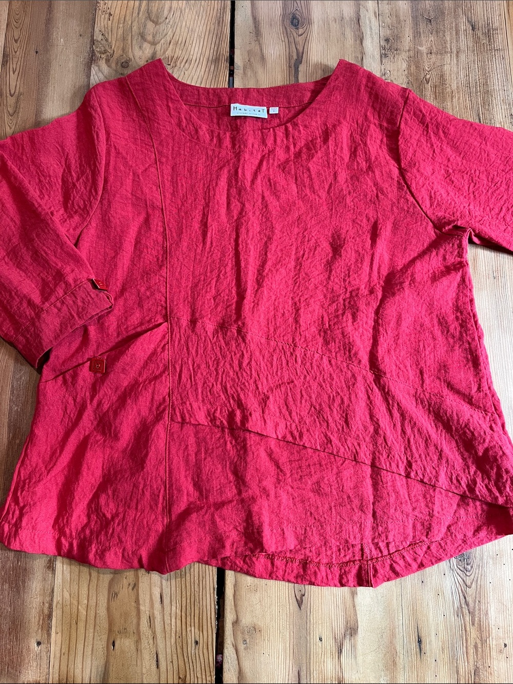 HABITAT S Red Crinkle Rayon Asymmetrical Hem Square Button Blouse